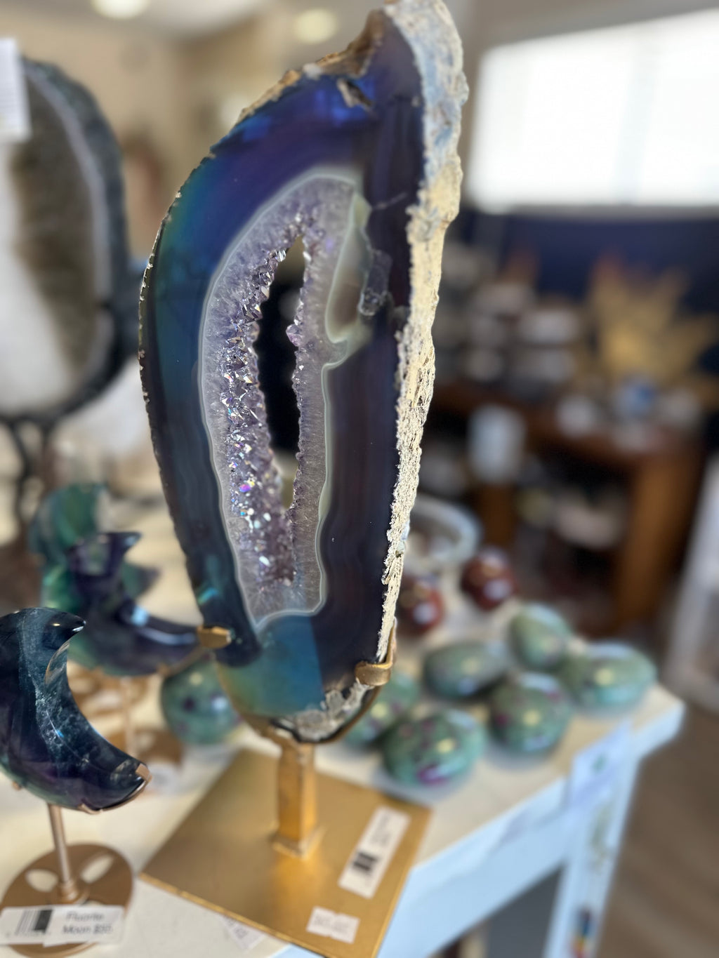 Aura Geode Display
