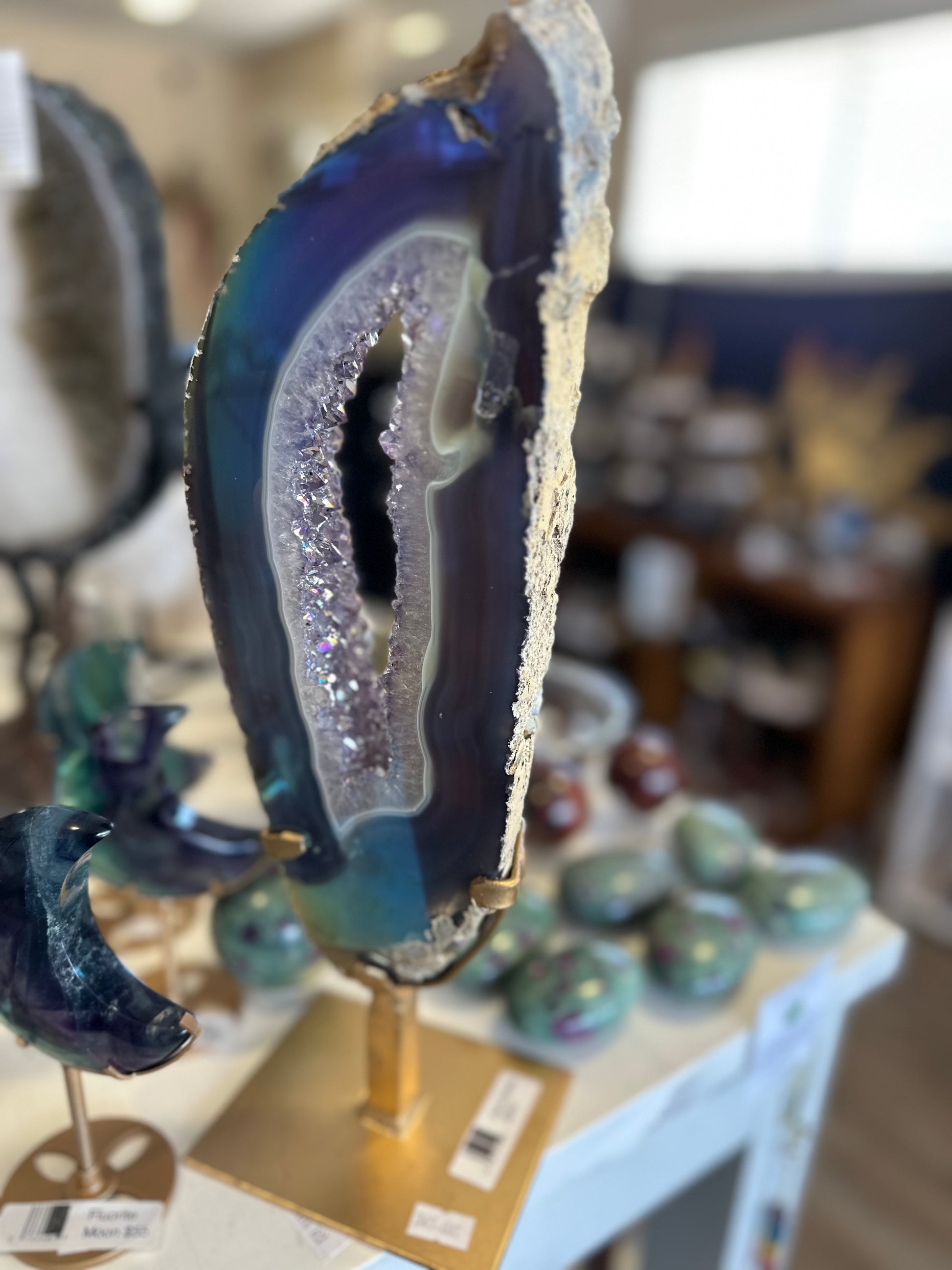 Aura Geode Display